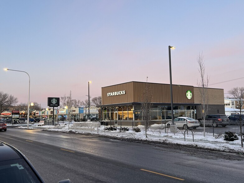 Building Photo - 3630 N Harlem Ave