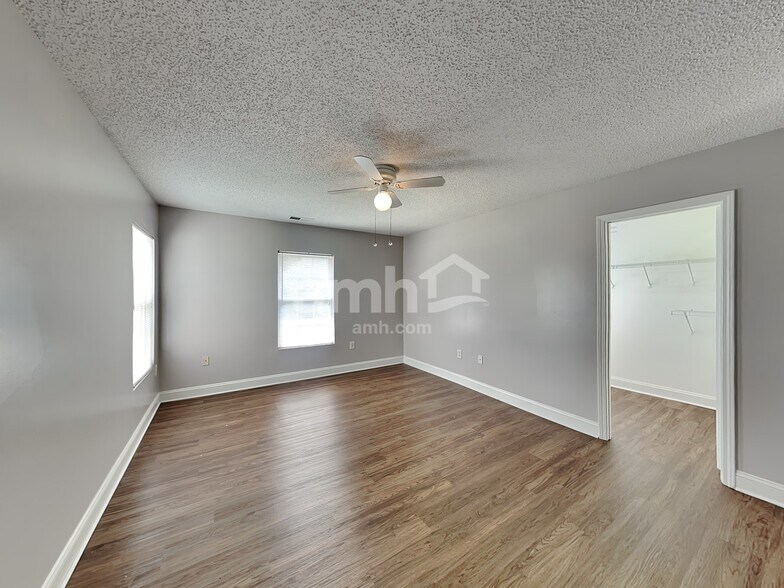 Building Photo - 312 Lameshur Ln