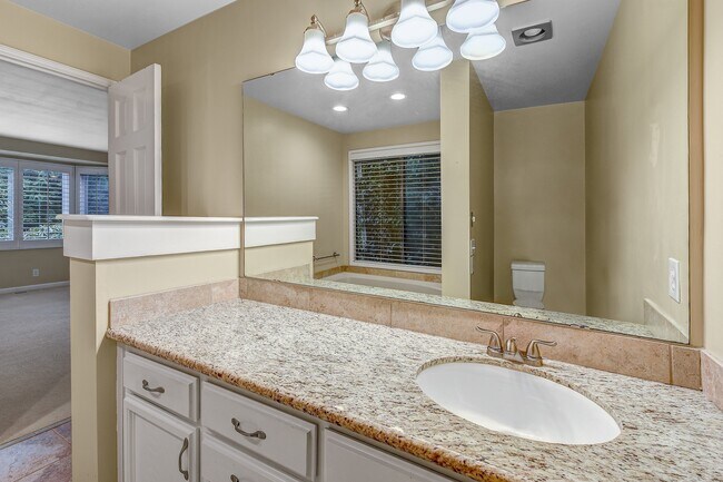 Building Photo - 3635 211th Pl NE