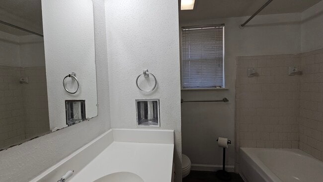 Building Photo - 10423 Sagemeadow Ln