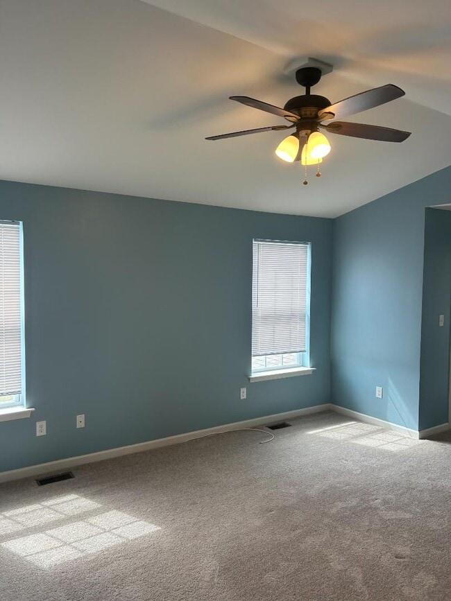 Building Photo - 453 Jockey Hollow Dr