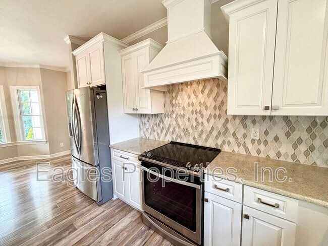 Building Photo - 237 Deer Pointe Dr