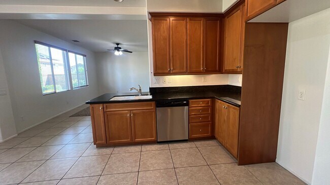 Building Photo - West Lancaster Single Story Home