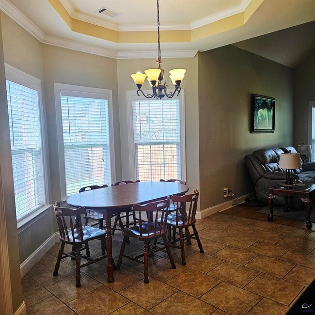 Building Photo - 316 Montview Way