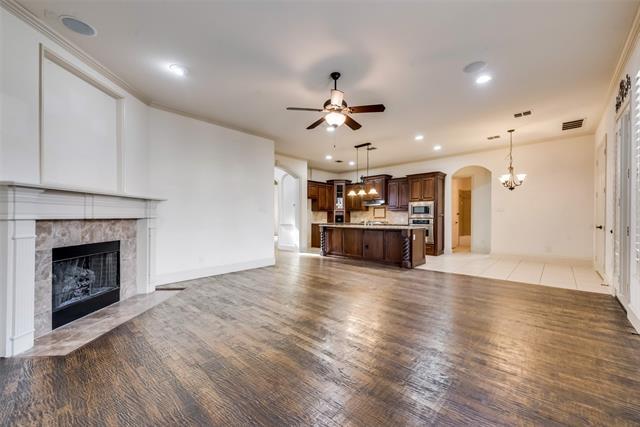 Building Photo - 816 Cougar Dr