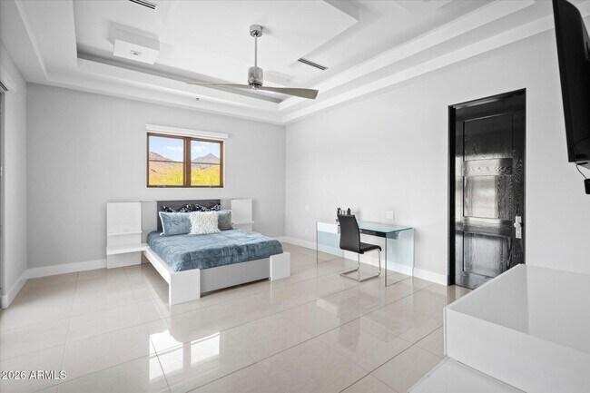 Building Photo - 9979 E Toms Thumb