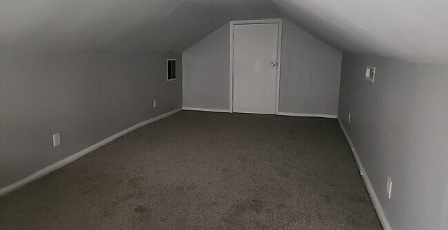 Building Photo - 939 Clay St