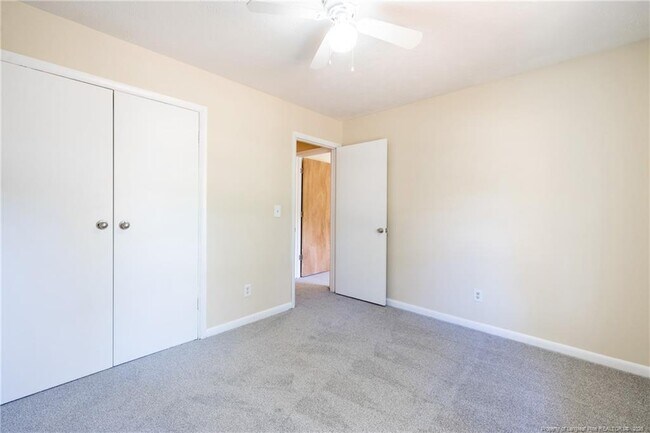 Building Photo - 1113 Oakstone Dr