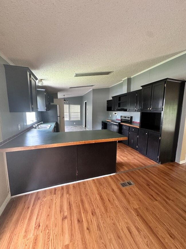 Building Photo - 533 Covey Cir
