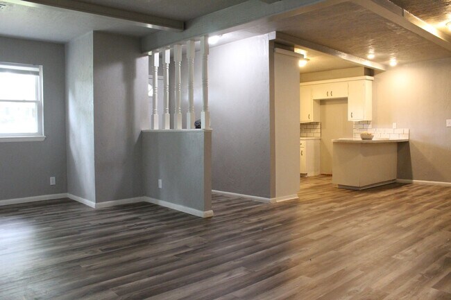 Building Photo - Steller 3 bed 3 bath home for rent!!!