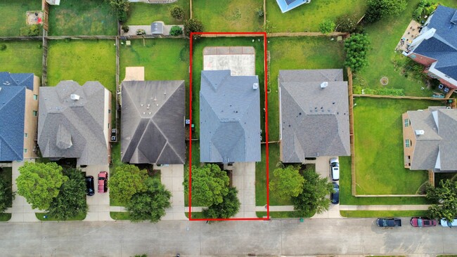 Building Photo - 24523 Red Bluff Tr