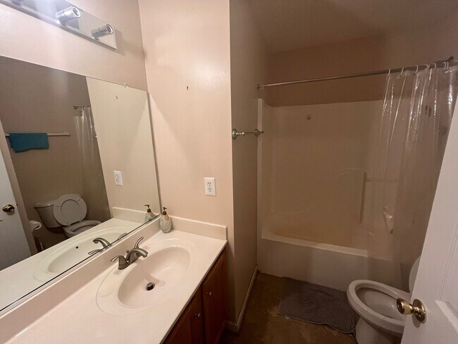 Building Photo - 11401 Friars Walk Ct