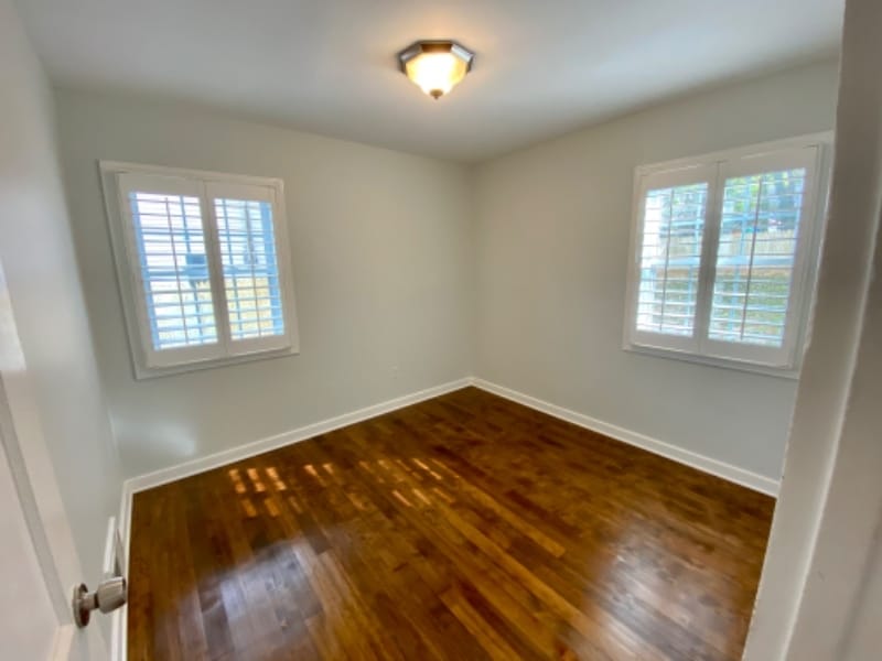 Building Photo - 3107 Elmwood Dr