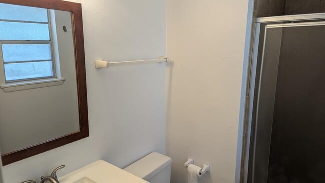 Building Photo - 503 Westwood Dr