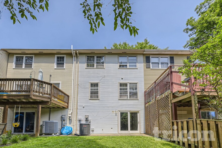 Building Photo - 1103 Riverboat Ct