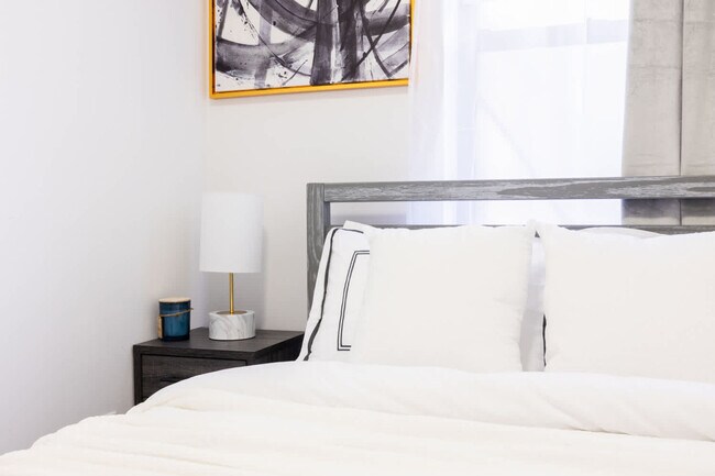 Building Photo - 1435 2nd Ave