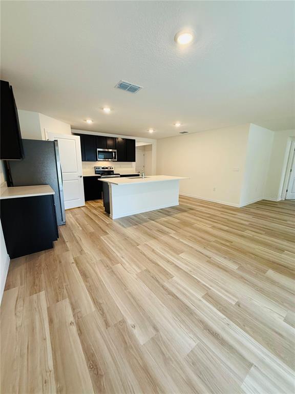 Building Photo - 2924 NE 20th Ter