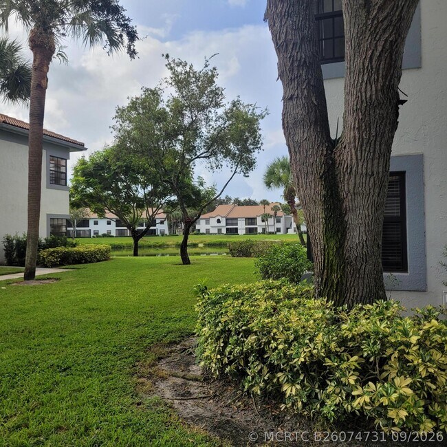 Building Photo - 5406 Firenze Dr