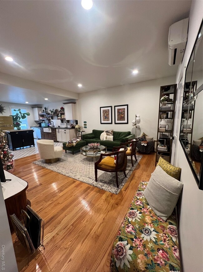 Building Photo - 103 Filors Ln