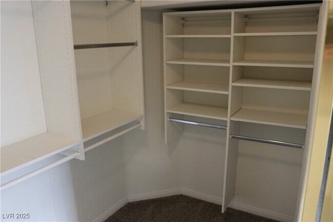 Building Photo - 3733 Deer Flats St