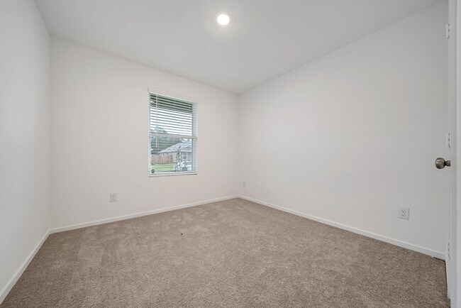 Building Photo - 25625 Rose Creek Dr