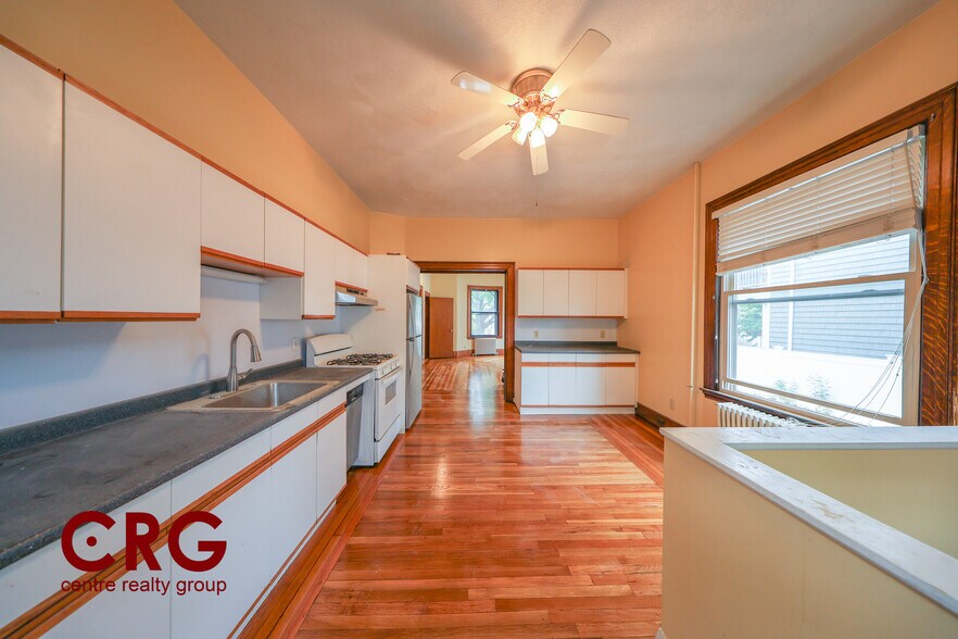Building Photo - 22 Grand View Ave