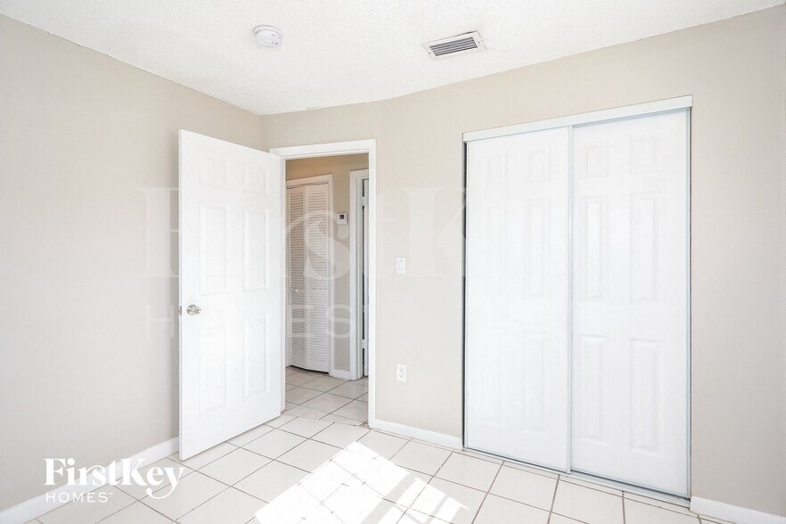 Building Photo - 30207 SW 158th Pl