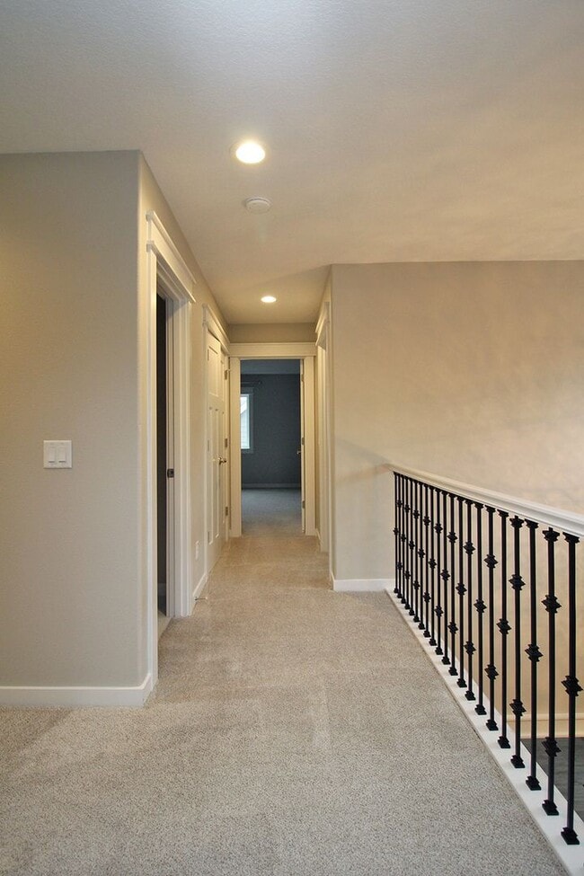 Building Photo - Spectacular Newer Construction Aloha 4 Bed/2.5 Bath Home on Dead-End Street