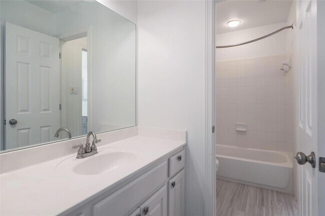 Building Photo - 2279 Fernspring Dr