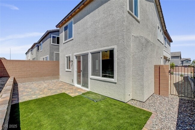 Building Photo - 8929 Pebble Sand St