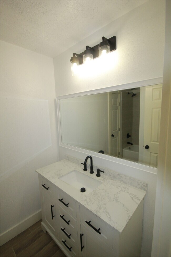 Building Photo - 21323 Park Wick Ln