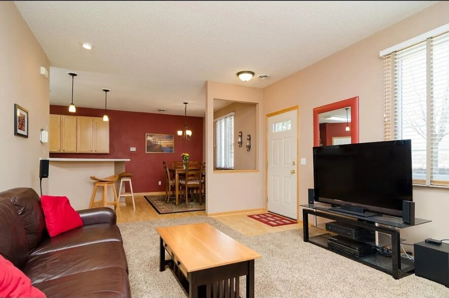 Building Photo - 17756 96th Ave N