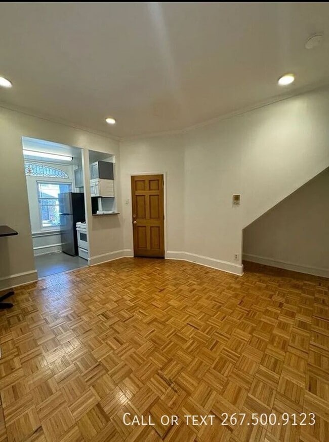 Building Photo - 236 Buckingham Pl