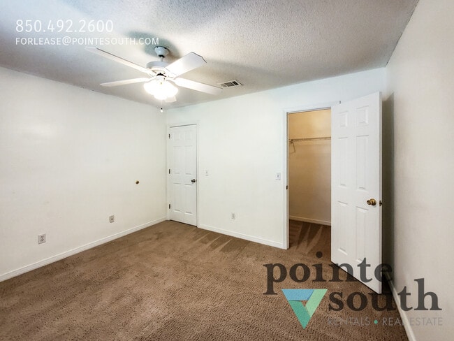 Building Photo - 412 Bay Oaks Dr