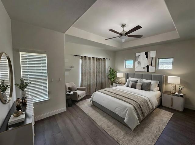 Building Photo - 924 Julia Pl