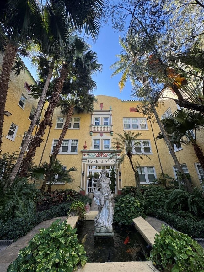 Building Photo - 536 14th St