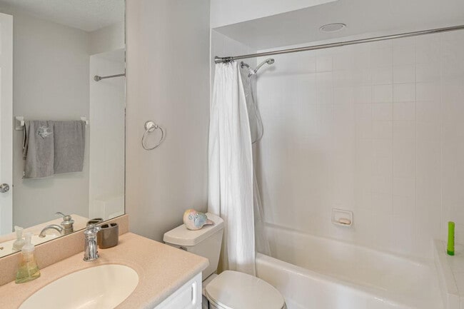 Building Photo - 4626 Harbour Village Blvd