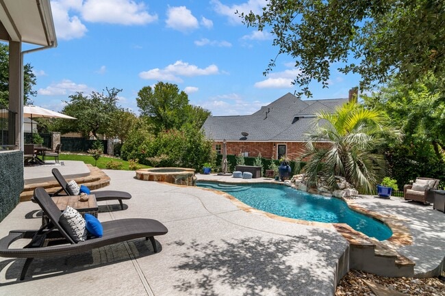 Building Photo - 922 Split Fairway