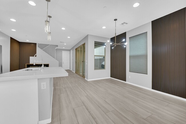 Building Photo - 11655 Redwood Mountain Ave