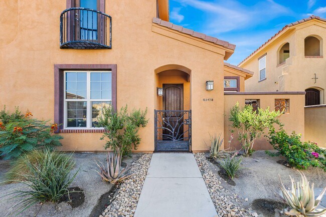 Building Photo - 52178 Rosewood Ln