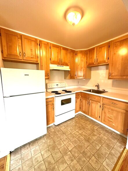 Primary Photo - 1 Orchard Hills Cir