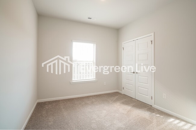 Building Photo - 228 Exeter St