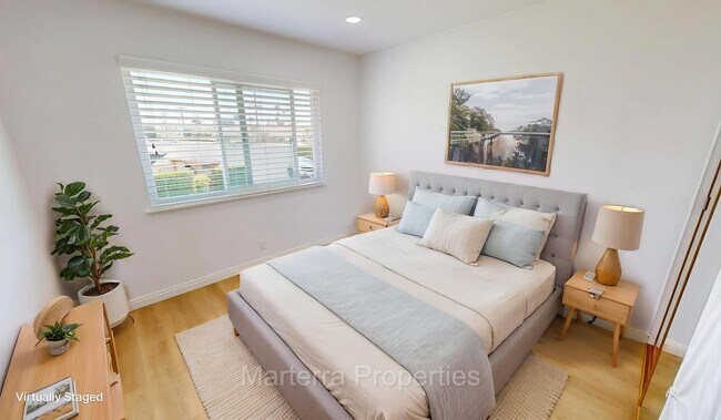 Building Photo - 17755 La Rosa Ln