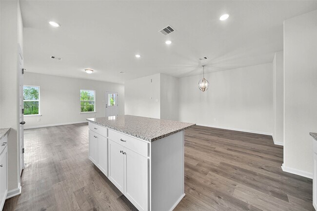 Building Photo - 16478 Branchers Dr