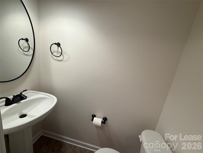 Building Photo - 17632 Delmas Dr