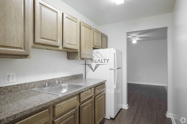 Building Photo - 14400 Gemstone Dr