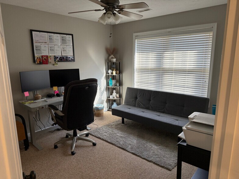 Building Photo - 8824 Spindlewood Ln