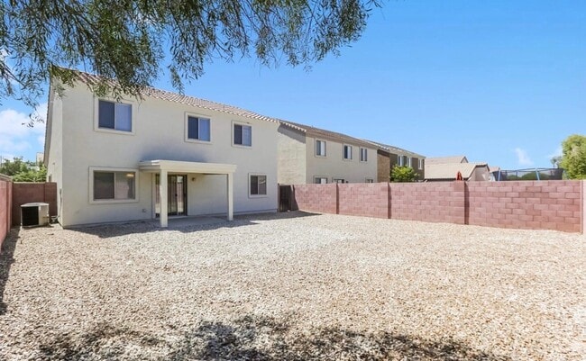 Building Photo - 3134 W Wayland Dr