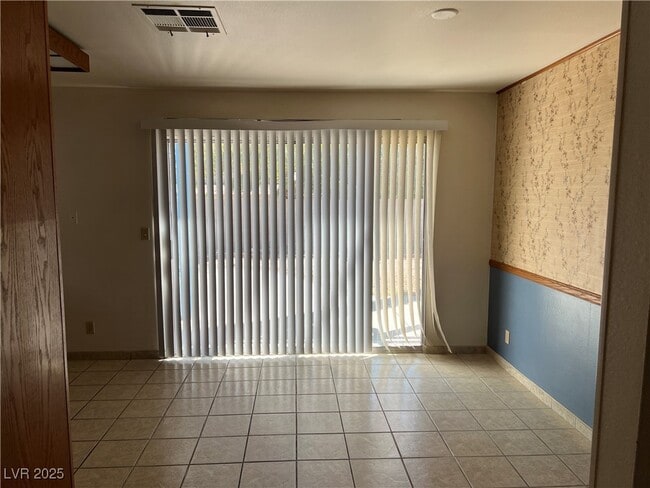 Building Photo - 1628 Starridge Way