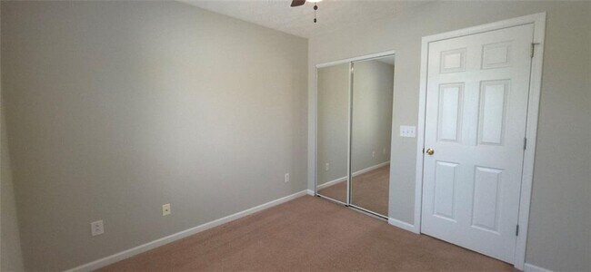 Building Photo - 137 Swanee Ln